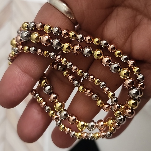 Set of 3 Gold Plated Tricolor Stretch Bracelet Bracelets New - Picture 3 of 6